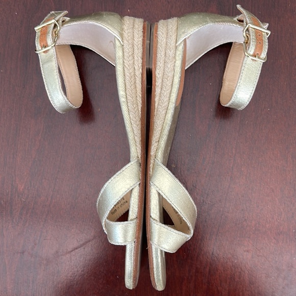 J.Crew - Gold Marina Mini Wedge Espadrille Sandals Shoes size 7 A6576 Rope Soles - Picture 7 of 7